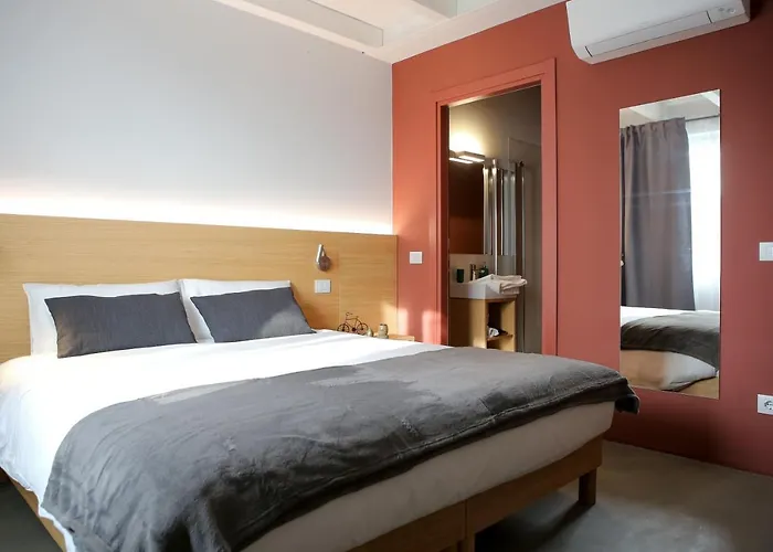 Large Double or Twin Room