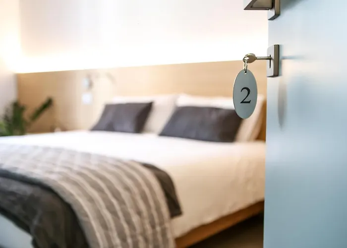 Deluxe Double or Twin Room Garden View